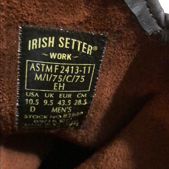 Red Wing Irish Setter brand steel toe work boots - Picture 3 of 5